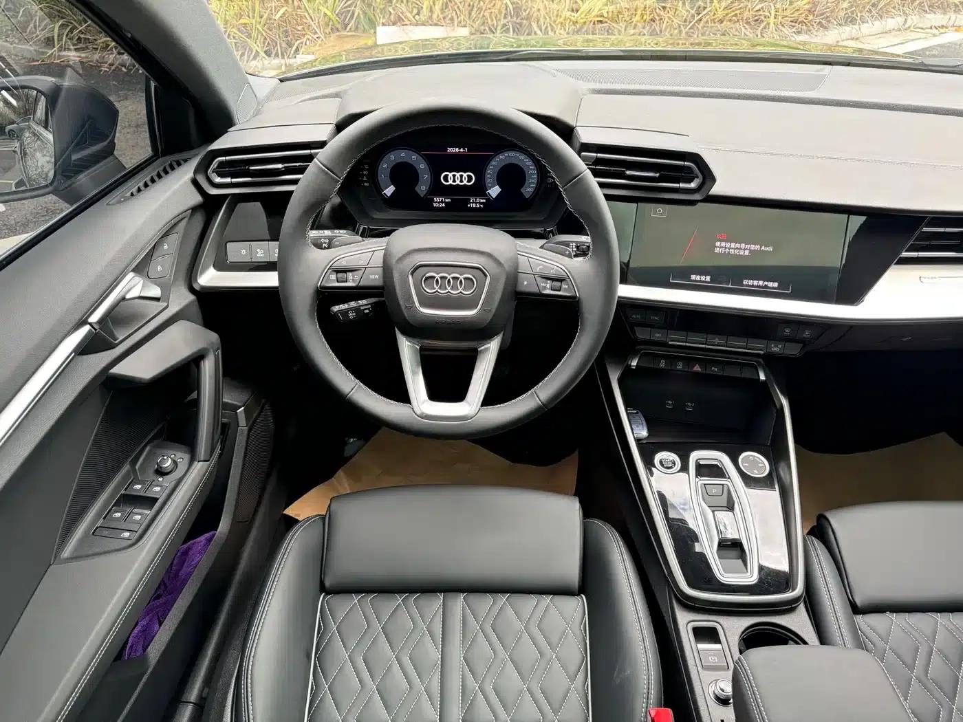 Audi A3 2025 A3L Limousine 35TFSI Flying Spur Luxury Edition + Luxury Package — миниатюра 9