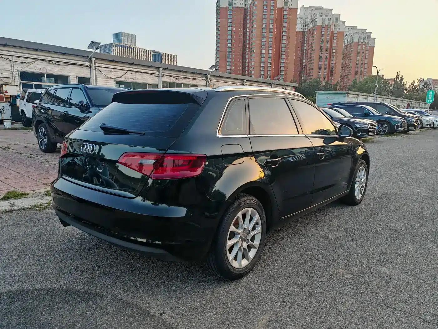 Audi A3 2015 Sportback 35 TFSI Millionth Anniversary Comfort Edition — миниатюра 8