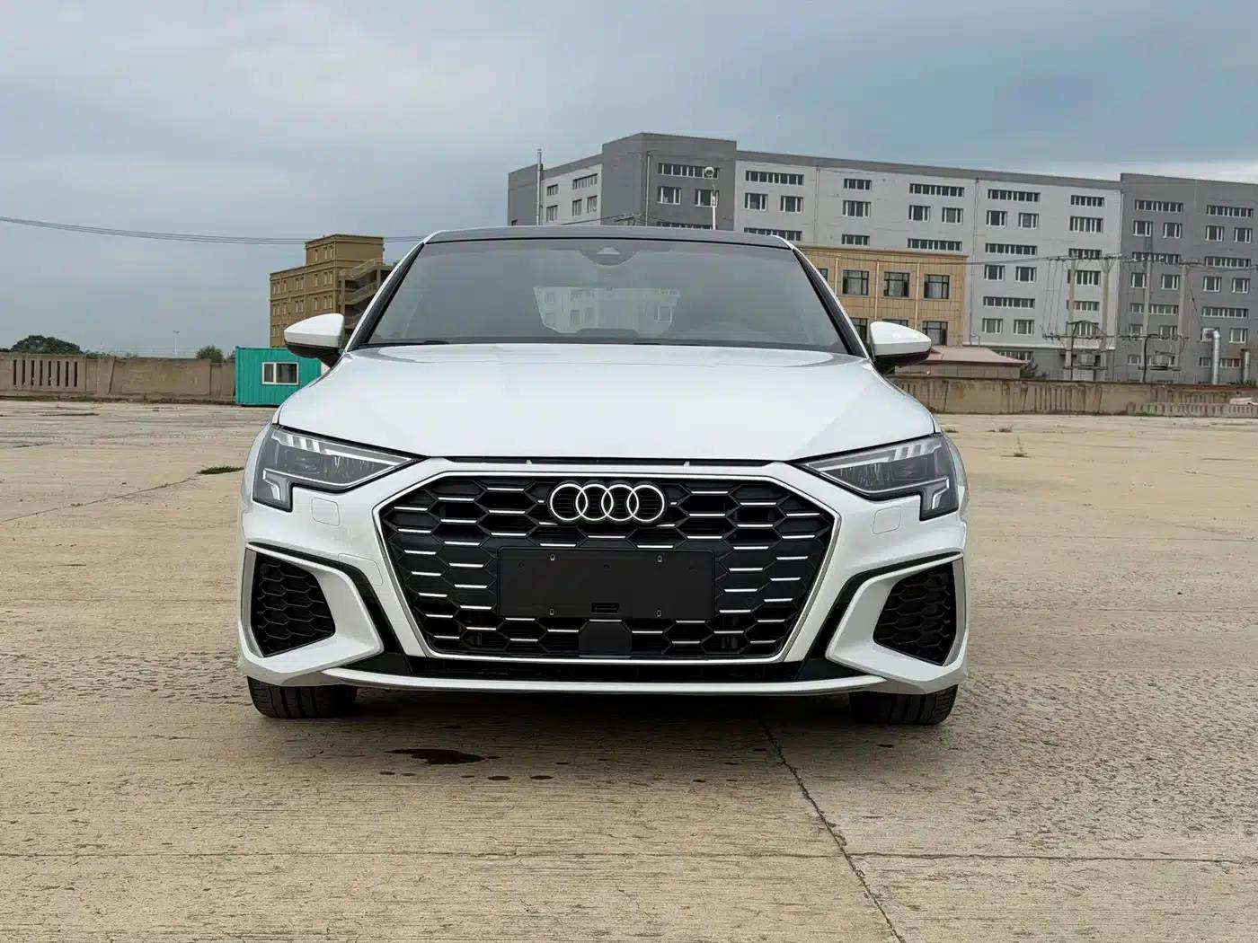 2023 Audi A3 A3L Limousine 35 TFSI Fashion Sport — миниатюра 2