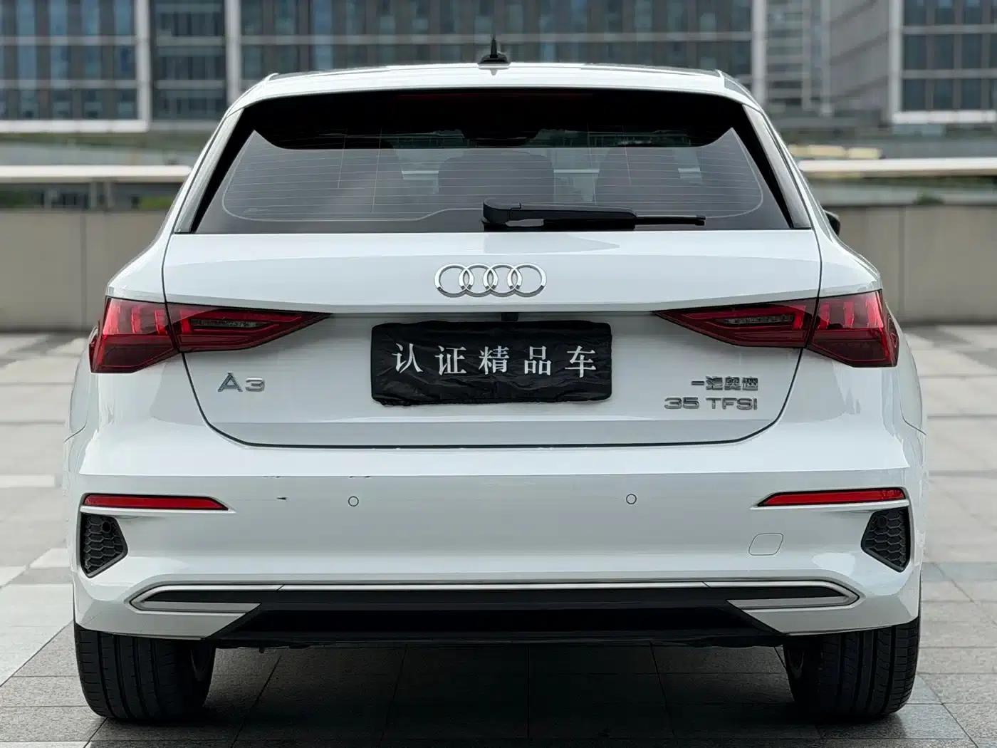 Audi A3 2021 Sportback 35 TFSI Progressive Elegance — миниатюра 4