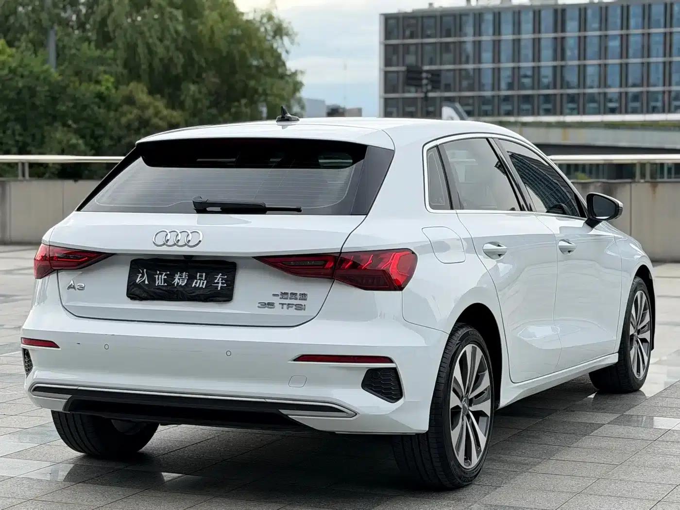 Audi A3 2021 Sportback 35 TFSI Progressive Elegance — миниатюра 5