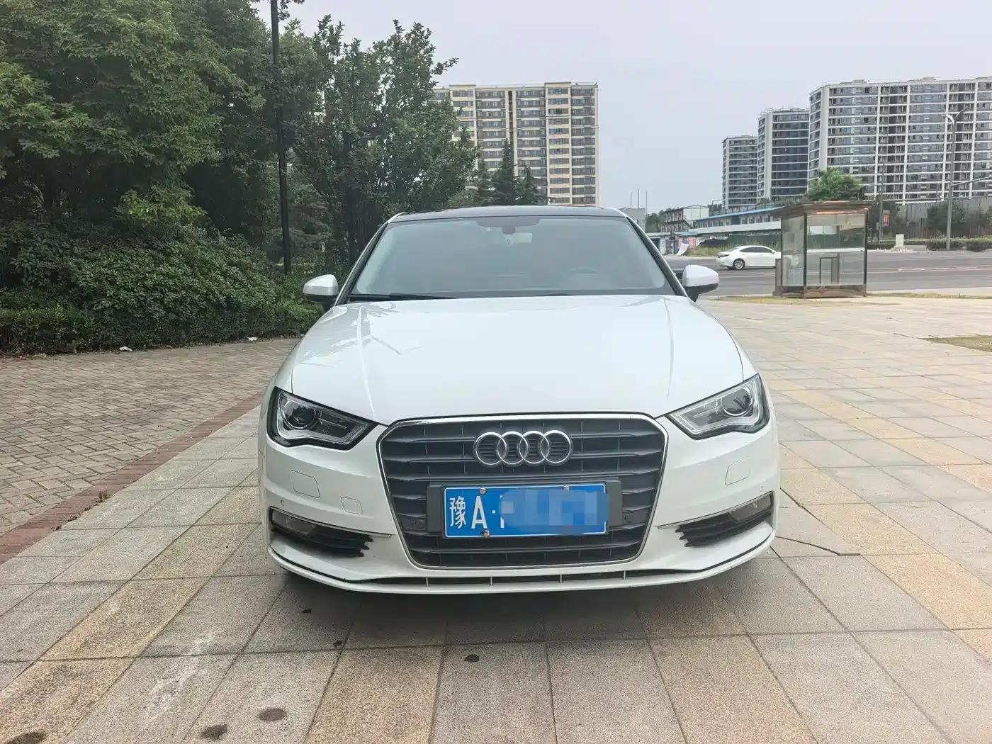 Audi A3 2014 Limousine 35 TFSI Automatic Comfort — миниатюра 2