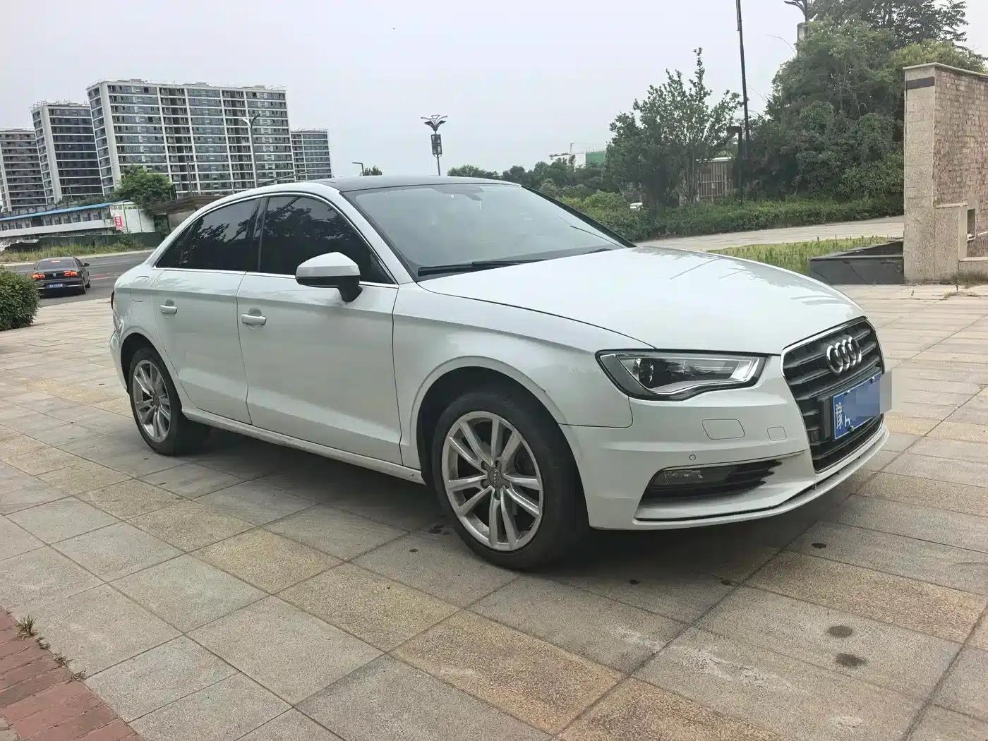 Audi A3 2014 Limousine 35 TFSI Automatic Comfort — миниатюра 3