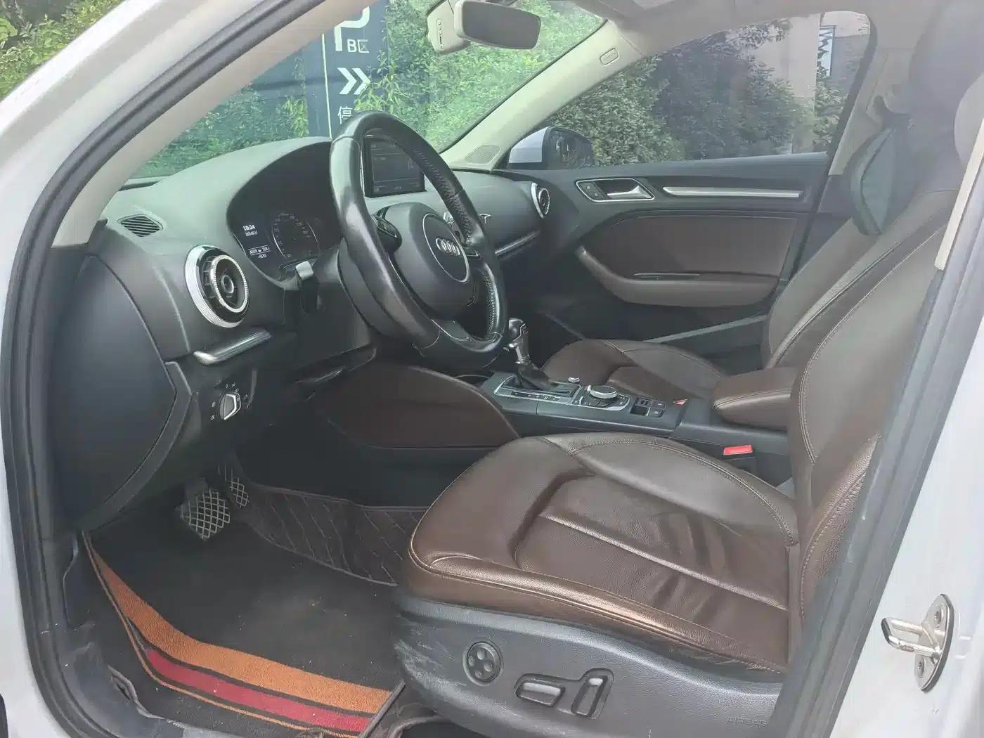Audi A3 2014 Limousine 35 TFSI Automatic Comfort — миниатюра 4
