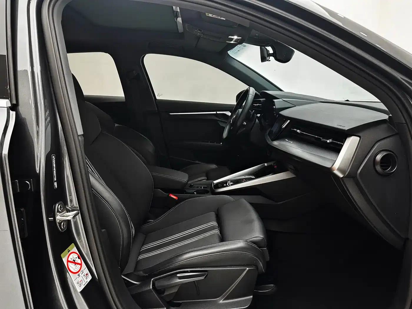 Audi A3 2023 Facelift A3L Limousine 35 TFSI Sporty Edition — миниатюра 16