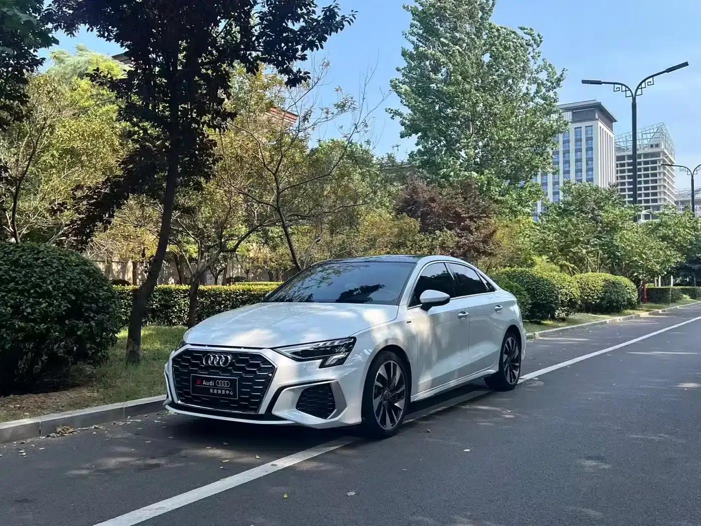 2023 Audi A3 A3L Limousine 35 TFSI Fashion Sport — миниатюра 1