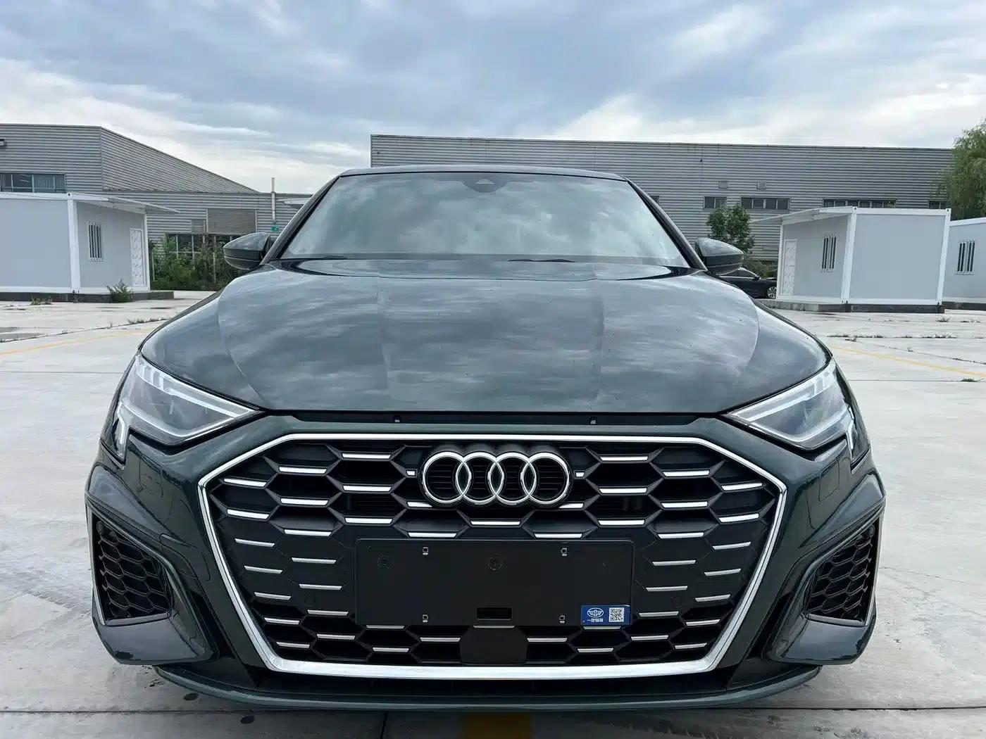 Audi A3 2023 Sportback 35 TFSI Fashion Sport — миниатюра 2