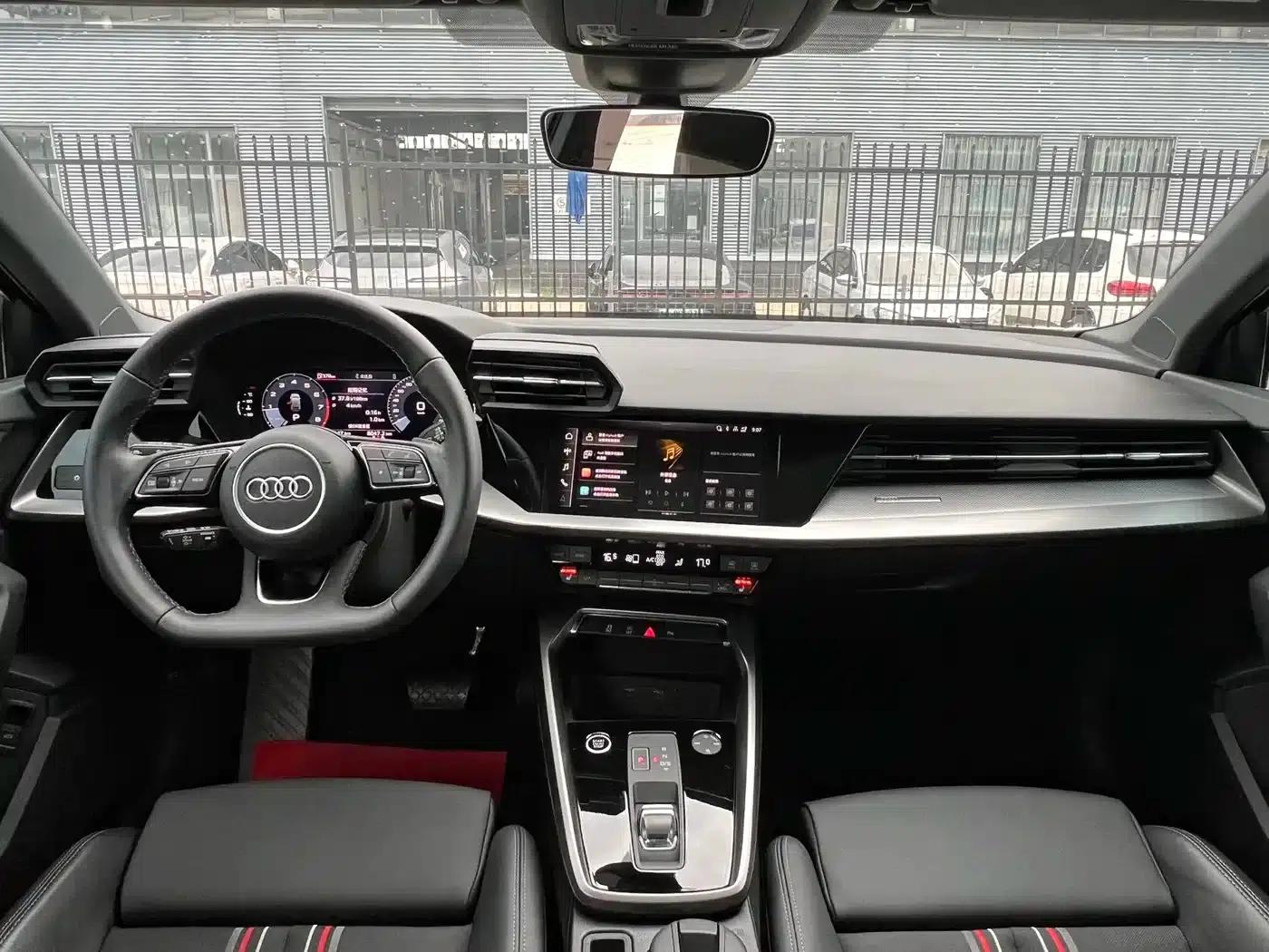 Audi A3 2023 Sportback 35 TFSI Fashion Sport — миниатюра 12