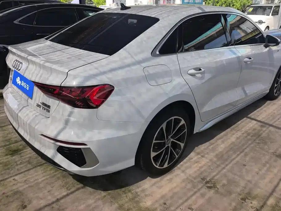 2022 Audi A3 A3L Limousine 35 TFSI Progressive Sport — миниатюра 3