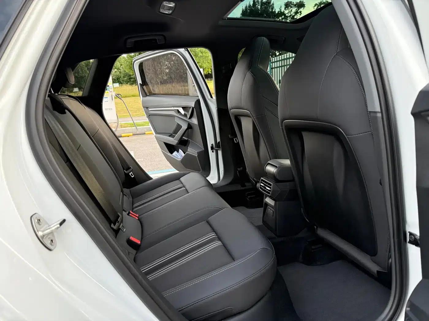 Audi A3 2023 Facelift Sportback 35 TFSI Fashion Sporty Model — миниатюра 12