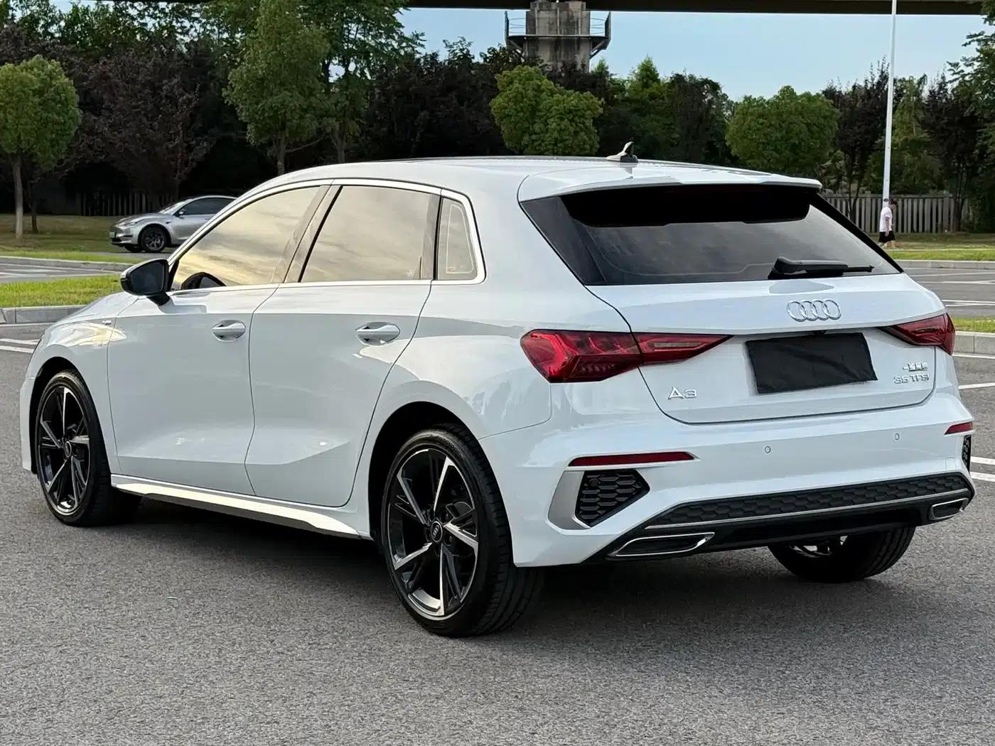 Audi A3 2023 Facelift Sportback 35 TFSI Fashion Sporty Model — миниатюра 6
