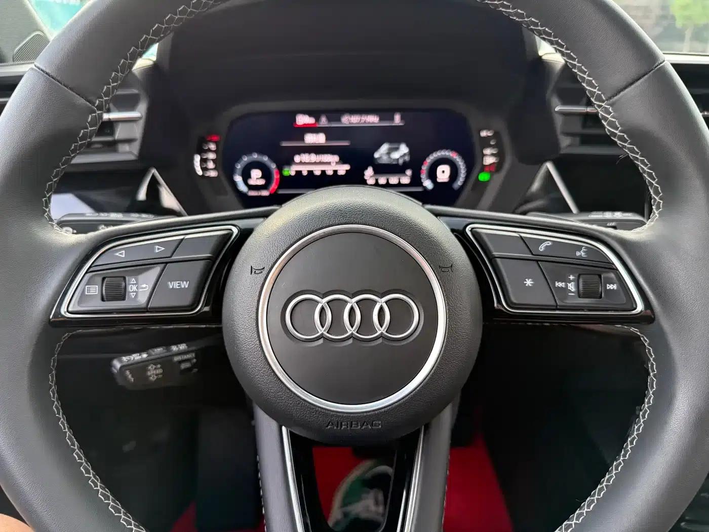 Audi A3 2023 Facelift Sportback 35 TFSI Fashion Sporty Model — миниатюра 14