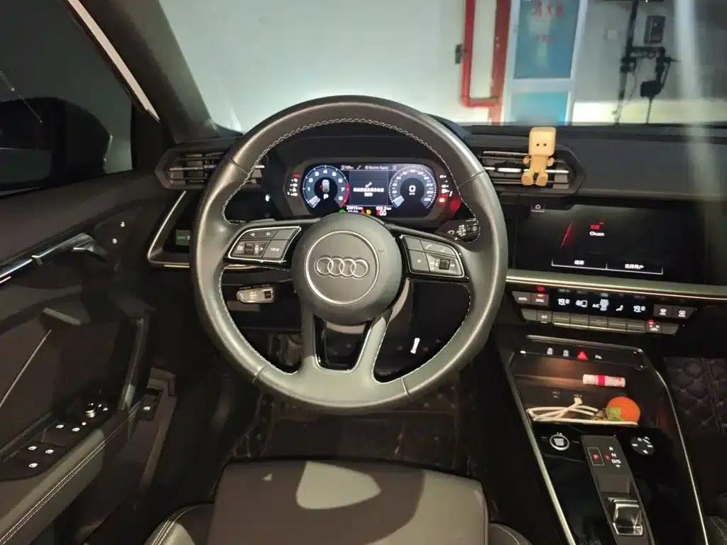 Audi A3 2023 Facelift Sportback 35 TFSI Fashion Sporty Model — миниатюра 6