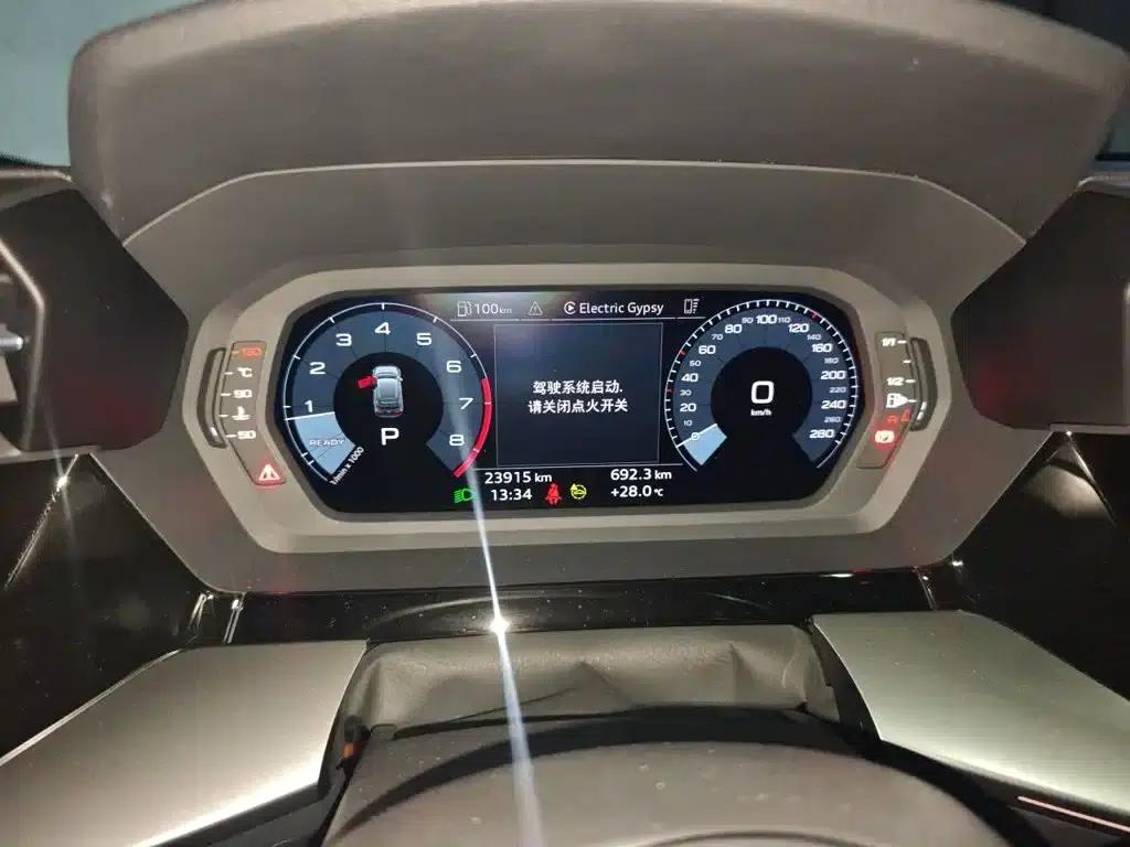 Audi A3 2023 Facelift Sportback 35 TFSI Fashion Sporty Model — миниатюра 7