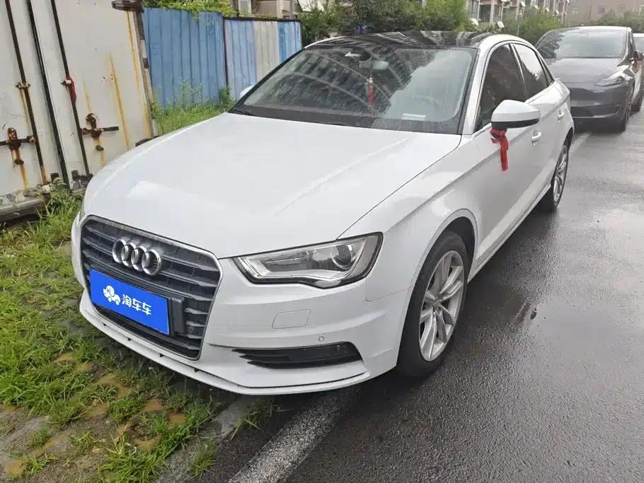 Audi A3 2015 Limousine 35 TFSI Millionth Anniversary Comfort Edition — миниатюра 1