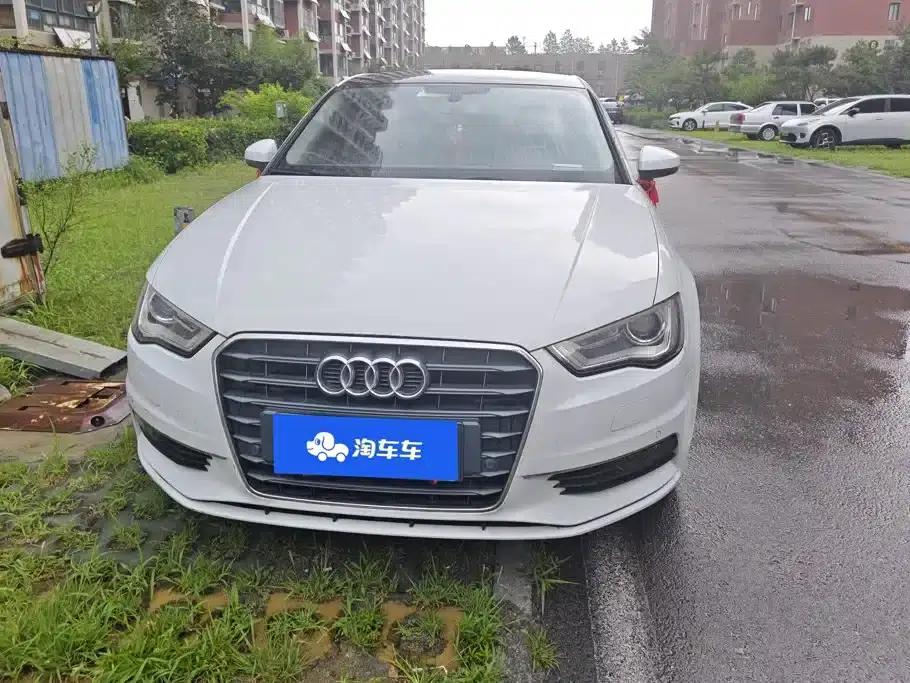 Audi A3 2015 Limousine 35 TFSI Millionth Anniversary Comfort Edition — миниатюра 2