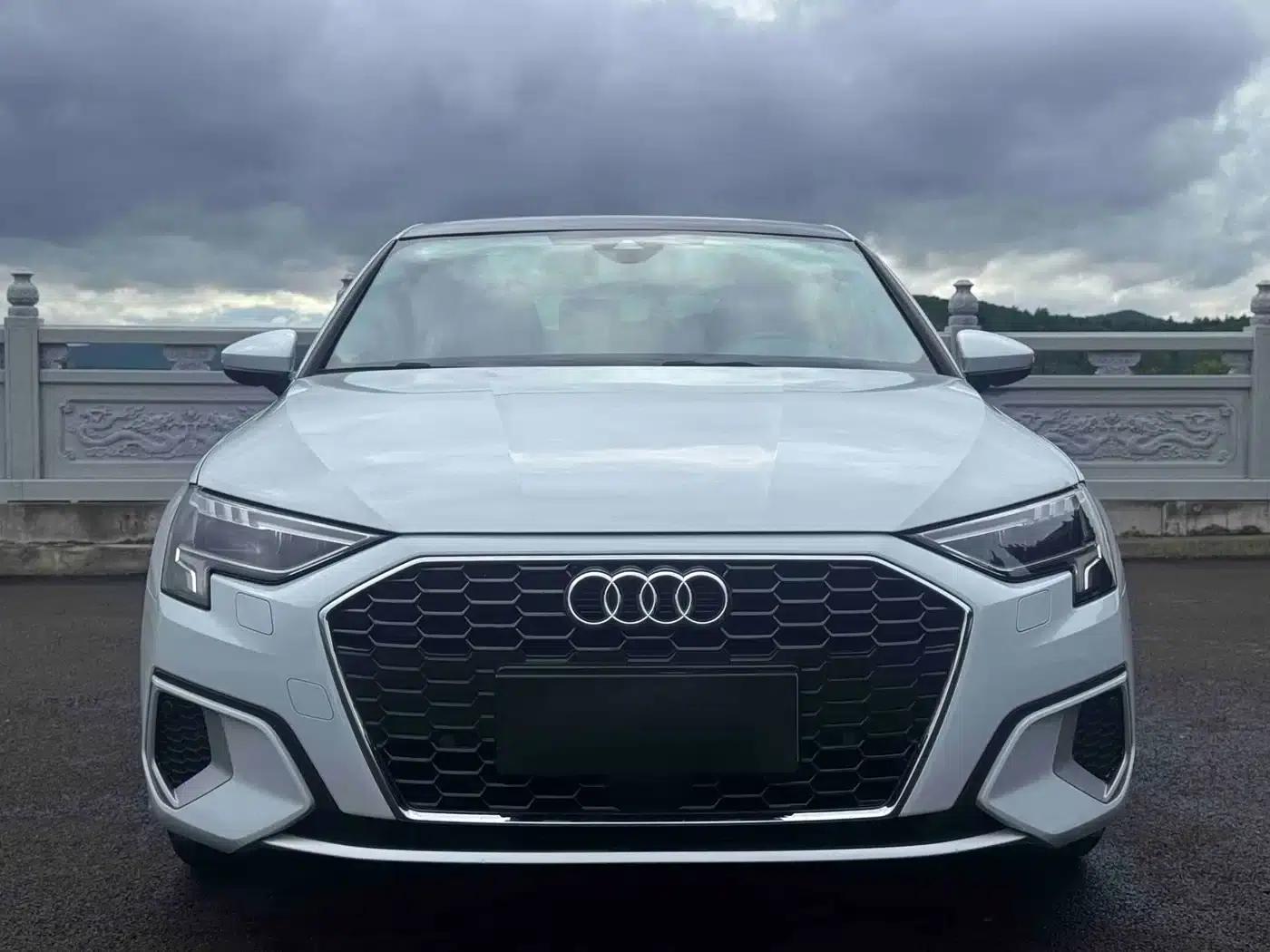 Audi A3 2021 Sportback 35 TFSI Luxury Elegance — миниатюра 2
