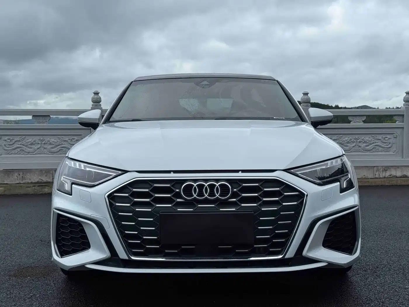 Audi A3 2022 Sportback 35 TFSI Fashion Sport — миниатюра 2
