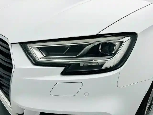 Audi A3 2018 30th Anniversary Edition Limousine 35 TFSI Sport — миниатюра 18