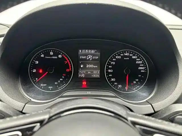 Audi A3 2018 30th Anniversary Edition Limousine 35 TFSI Sport — миниатюра 5