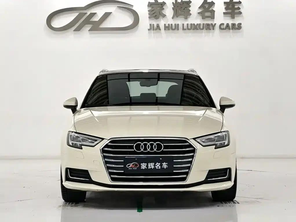 Audi A3 2018 30th Anniversary Edition Sportback 35 TFSI Fashion Edition — миниатюра 2