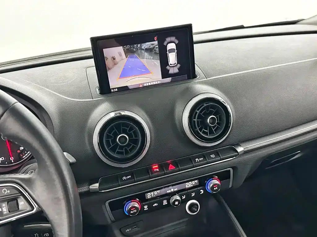 Audi A3 2018 30th Anniversary Edition Sportback 35 TFSI Fashion Edition — миниатюра 14