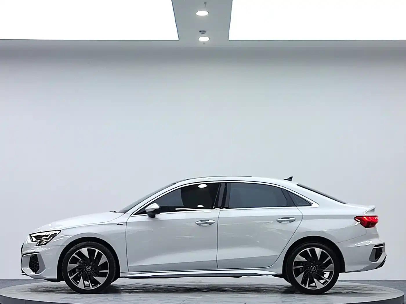 2023 Audi A3 A3L Limousine 35 TFSI Fashion Sport — миниатюра 4