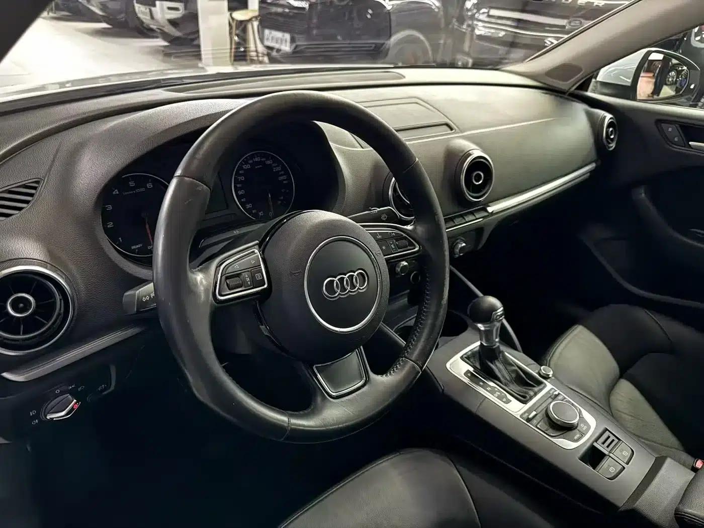 Audi A3 2014 Limousine 35 TFSI Automatic Fashion Edition — миниатюра 7