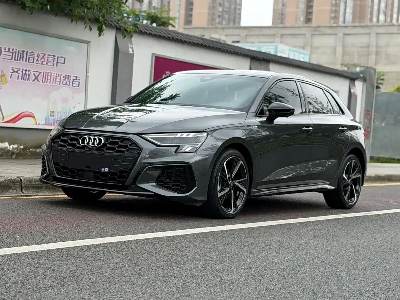 Audi A3 2022 Sportback 35 TFSI Fashion Sport — миниатюра 1