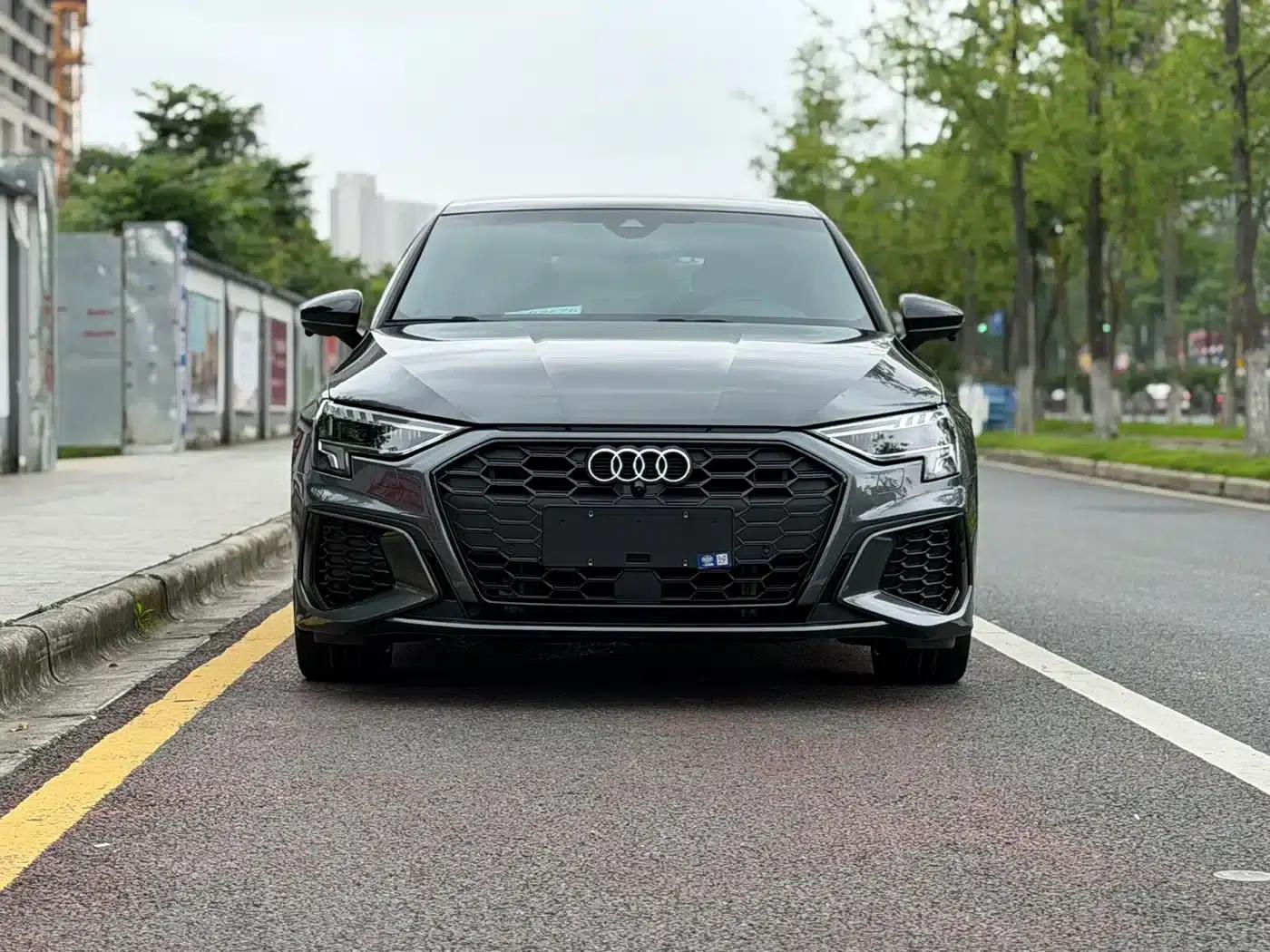 Audi A3 2022 Sportback 35 TFSI Fashion Sport — миниатюра 2