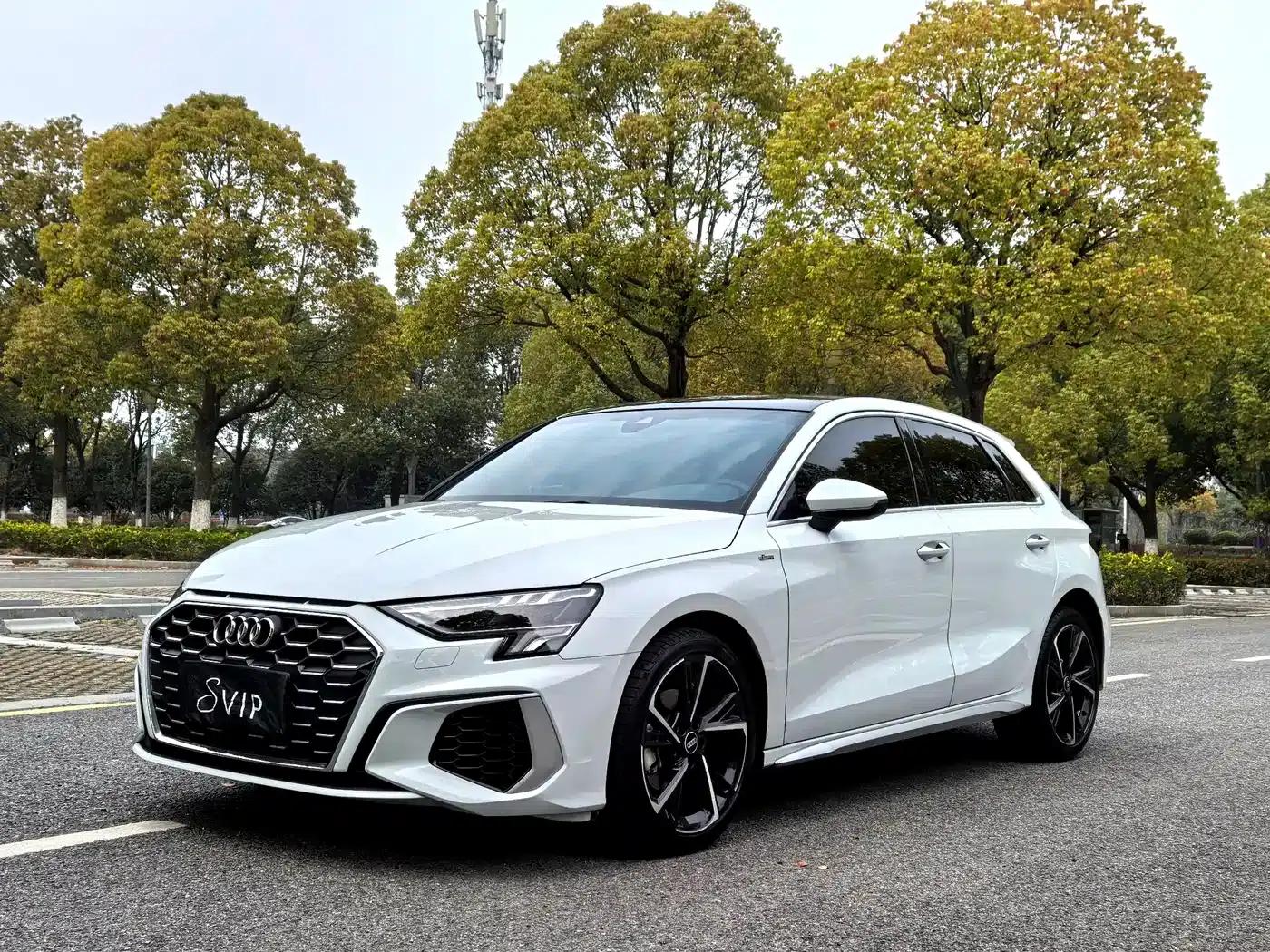 Audi A3 2023 Sportback 35 TFSI Fashion Sport — миниатюра 1