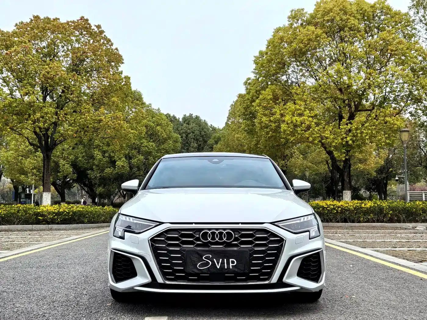 Audi A3 2023 Sportback 35 TFSI Fashion Sport — миниатюра 2