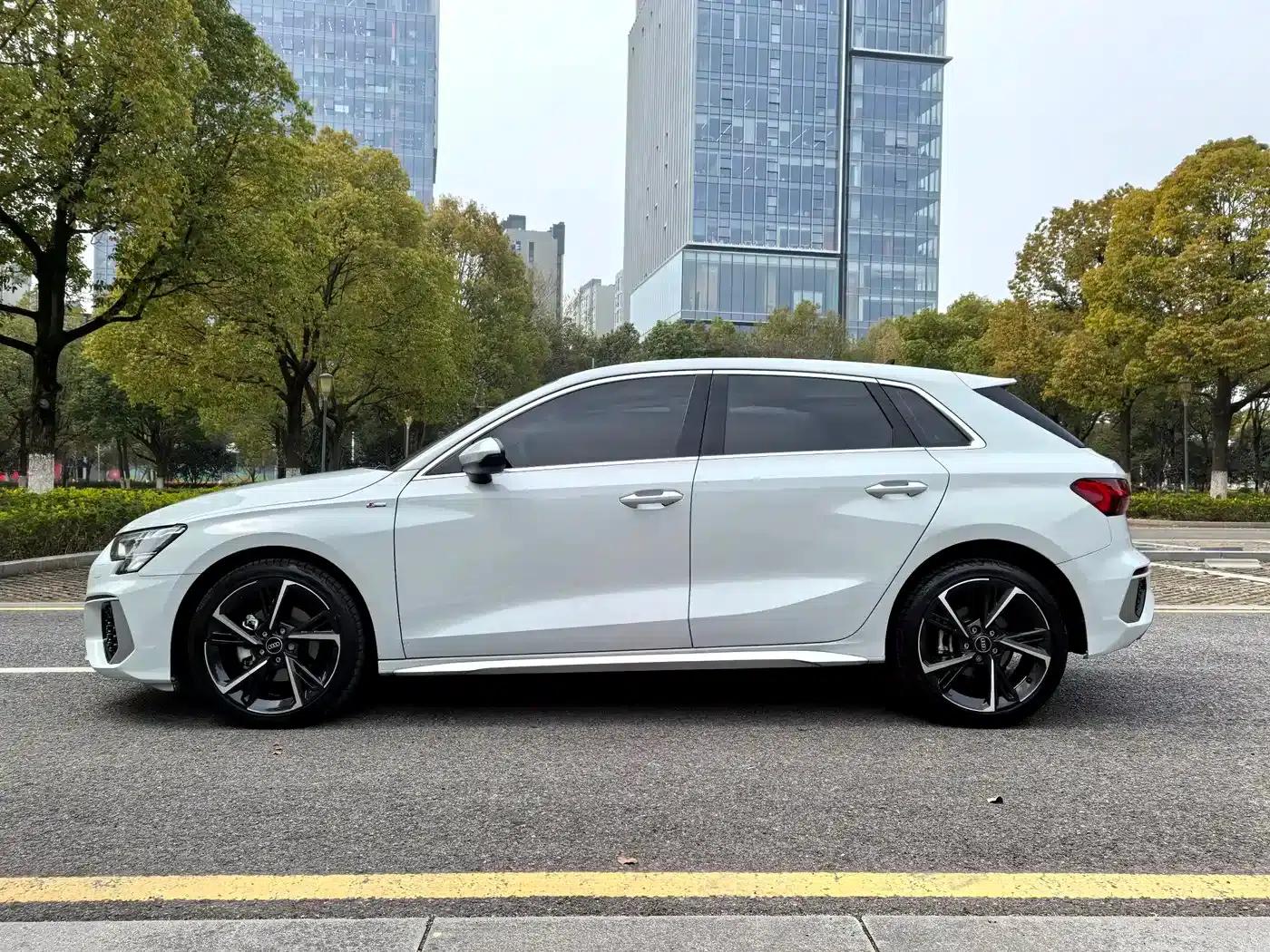 Audi A3 2023 Sportback 35 TFSI Fashion Sport — миниатюра 11