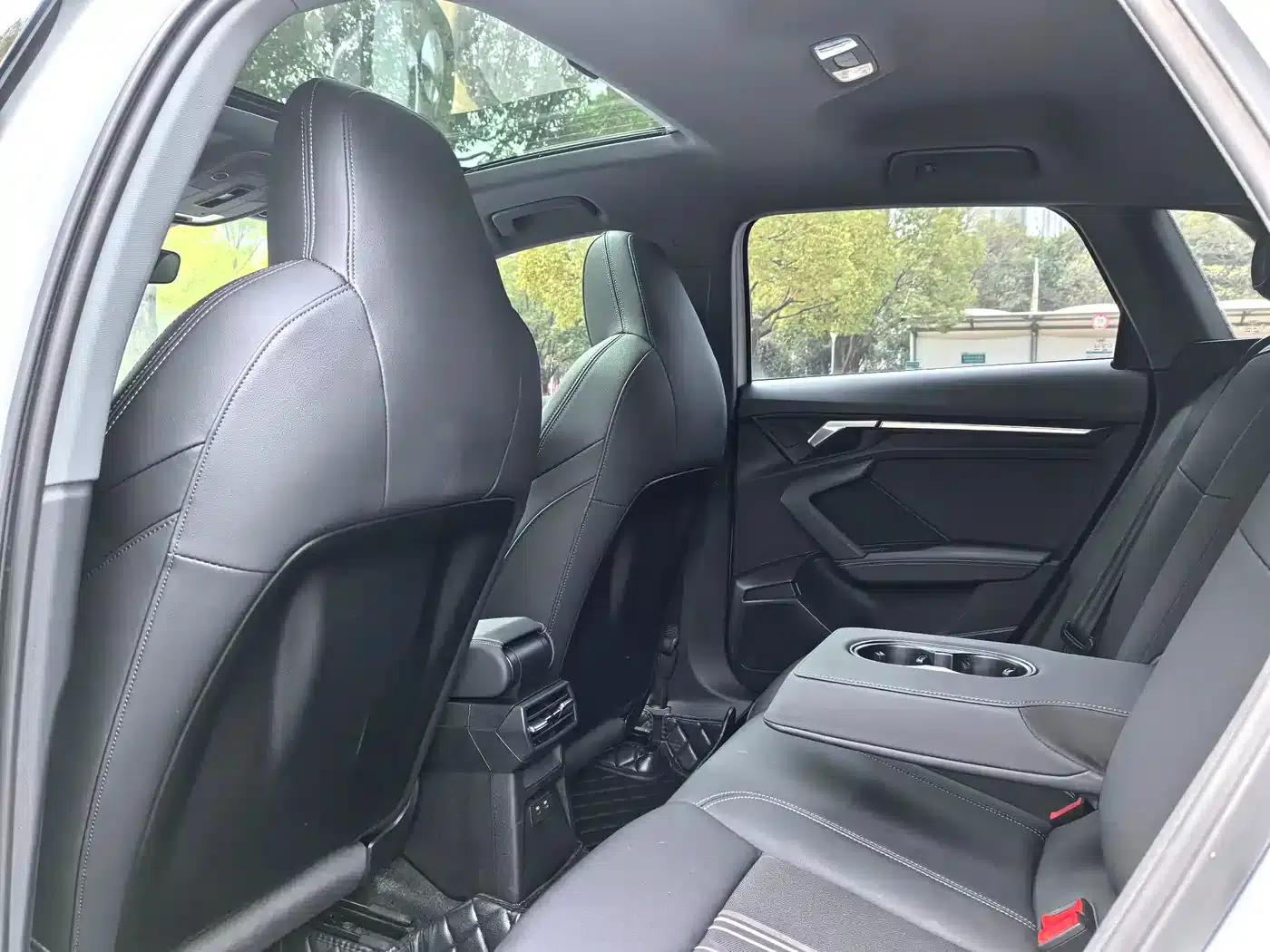 Audi A3 2023 Sportback 35 TFSI Fashion Sport — миниатюра 4