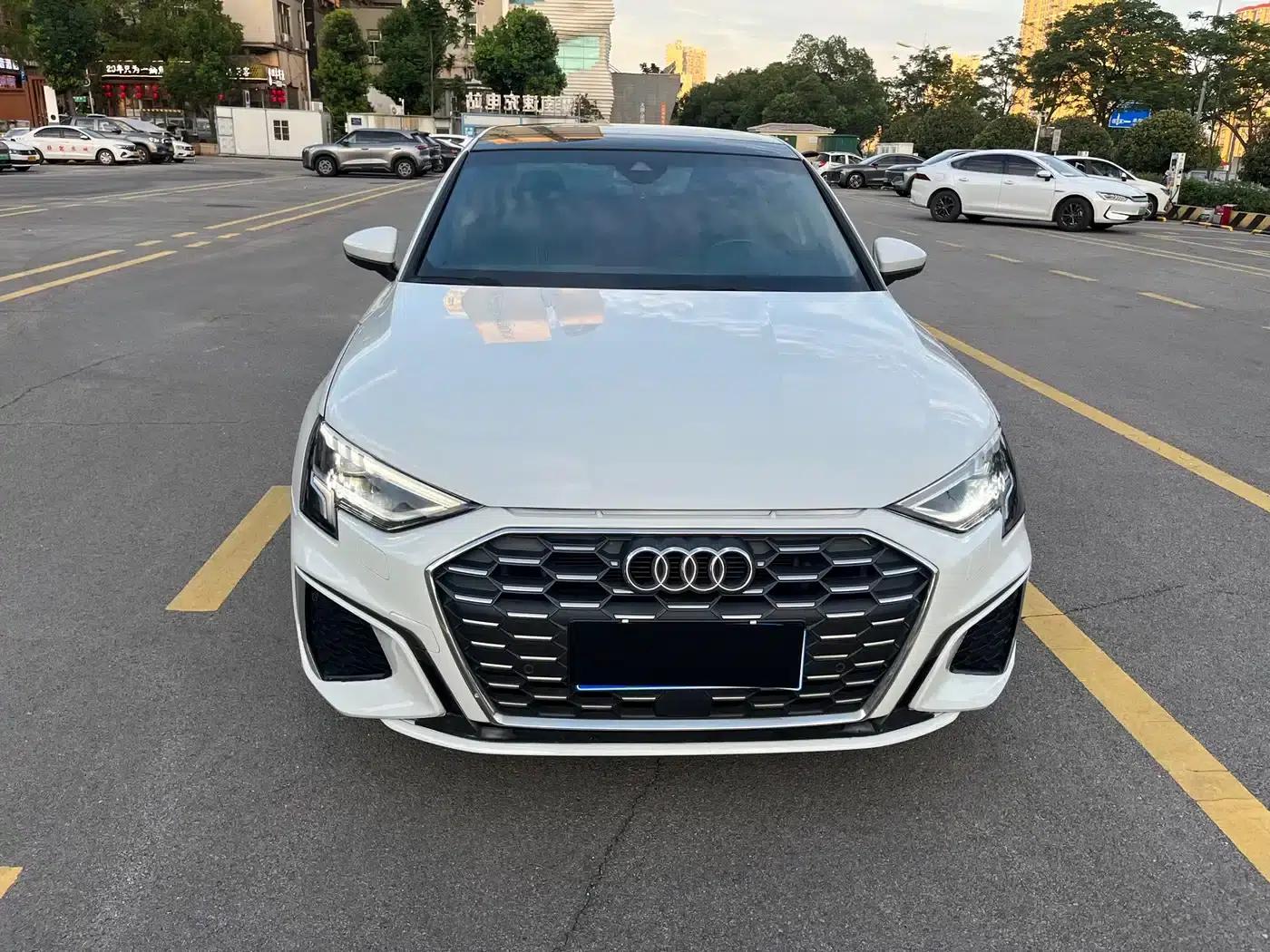 2022 Audi A3 A3L Limousine 35 TFSI Fashion Sport — миниатюра 1