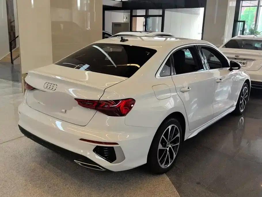2021 Audi A3 A3L Limousine 35 TFSI Progressive Sport — миниатюра 3