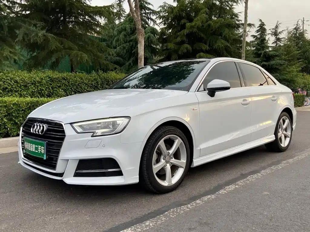 Audi A3 2017 Limousine 35 TFSI Fashion Edition — миниатюра 1