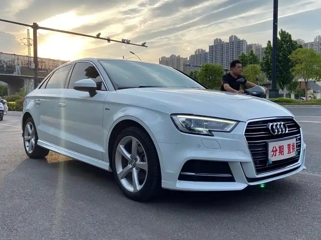 Audi A3 2017 Limousine 35 TFSI Fashion Edition — миниатюра 3