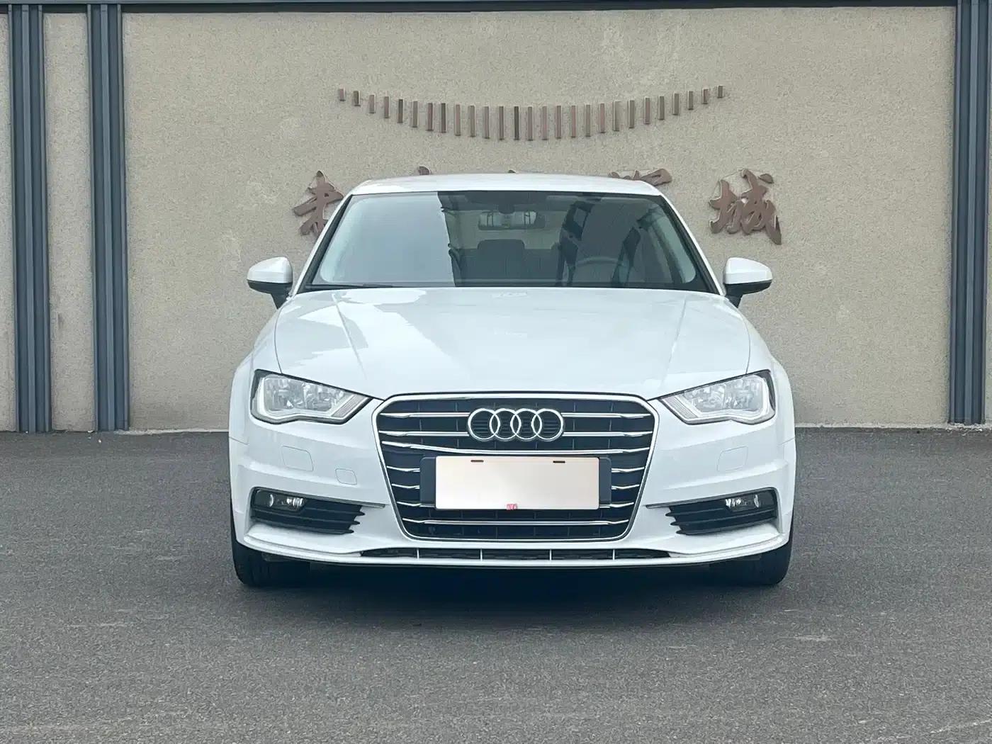 Audi A3 2016 Limousine 35 TFSI Progressive — миниатюра 2