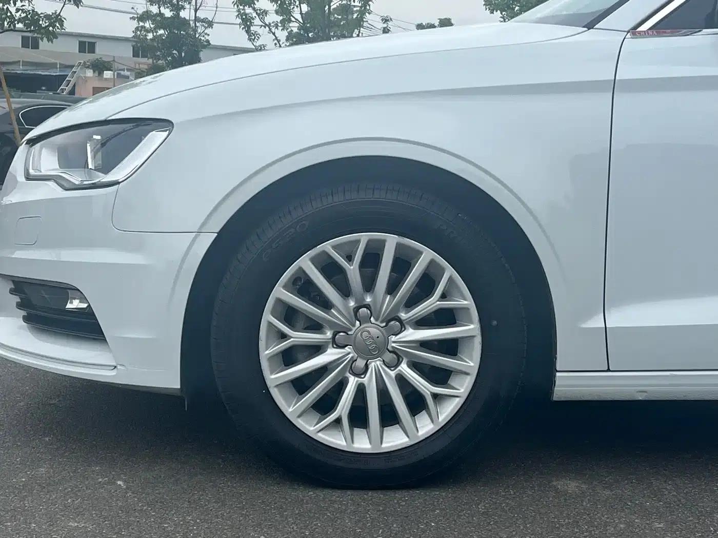Audi A3 2016 Limousine 35 TFSI Progressive — миниатюра 8
