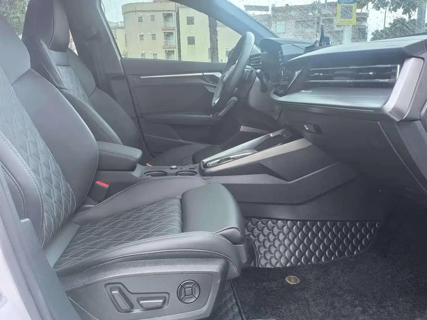 2026 Audi A3 A3L Limousine 35TFSI Flying Spur Luxury Edition — миниатюра 13