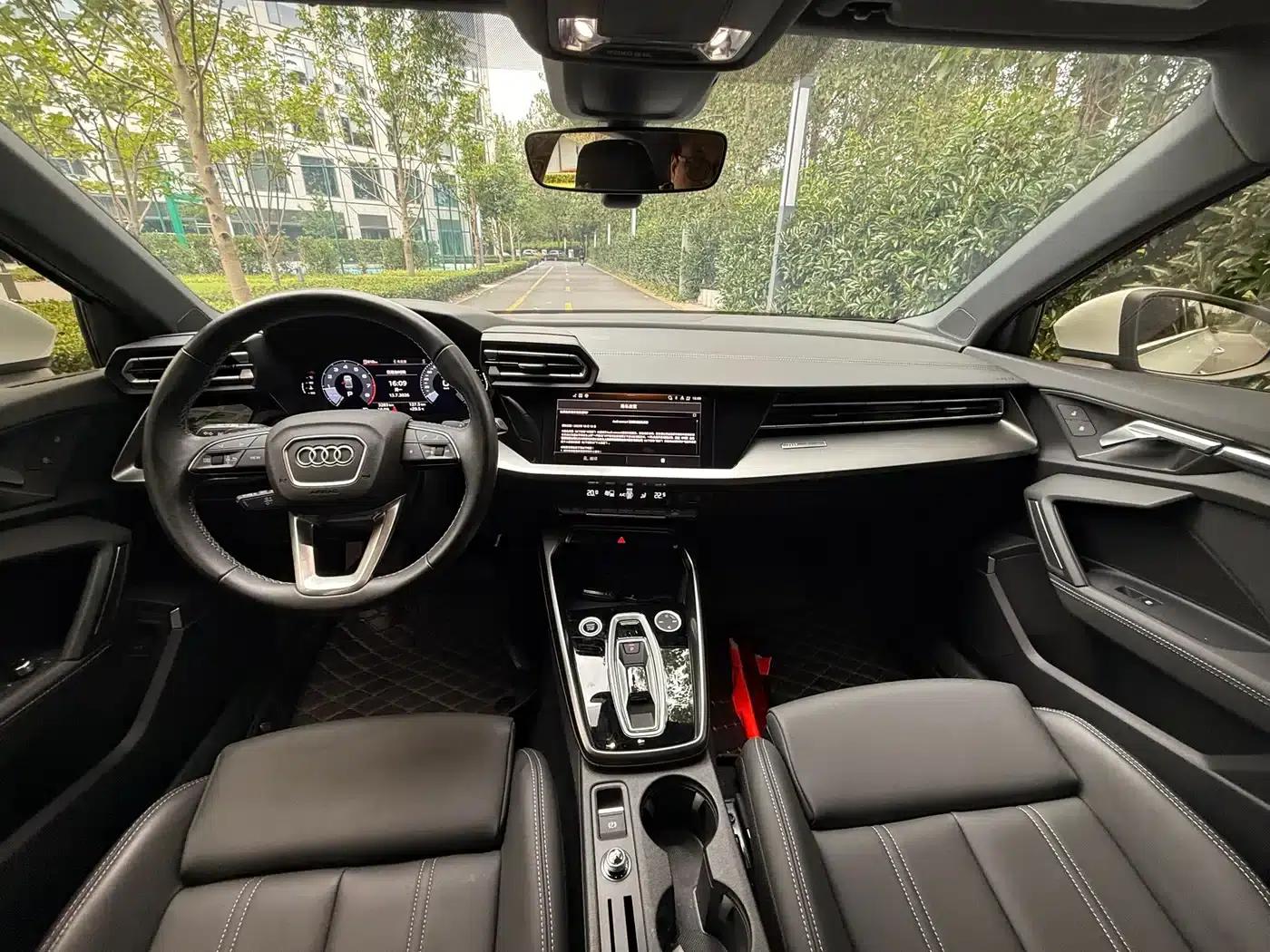 Audi A3 2025 A3L Limousine 35TFSI Flying Spur Enjoyment Edition — миниатюра 8