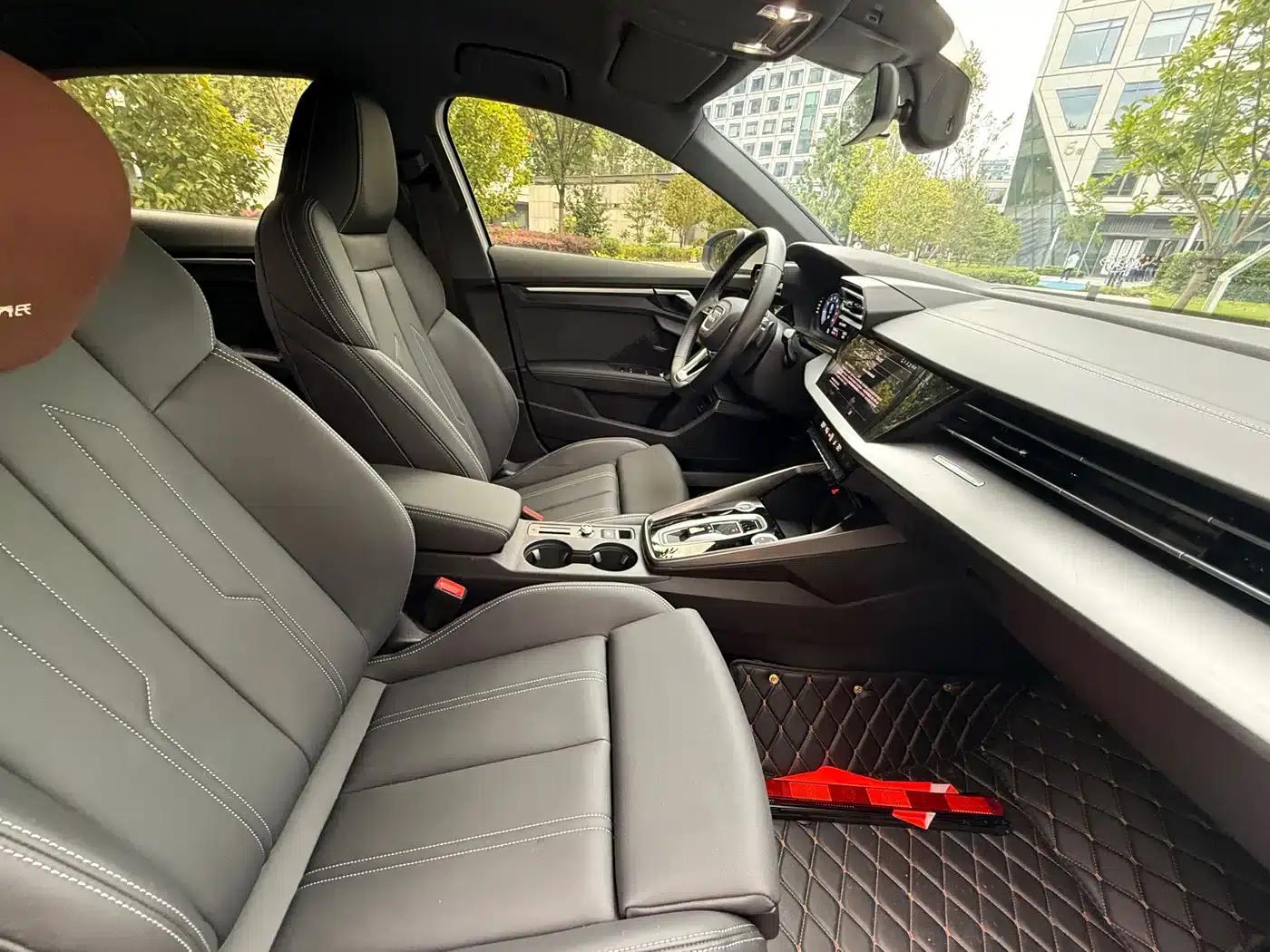 Audi A3 2025 A3L Limousine 35TFSI Flying Spur Enjoyment Edition — миниатюра 9