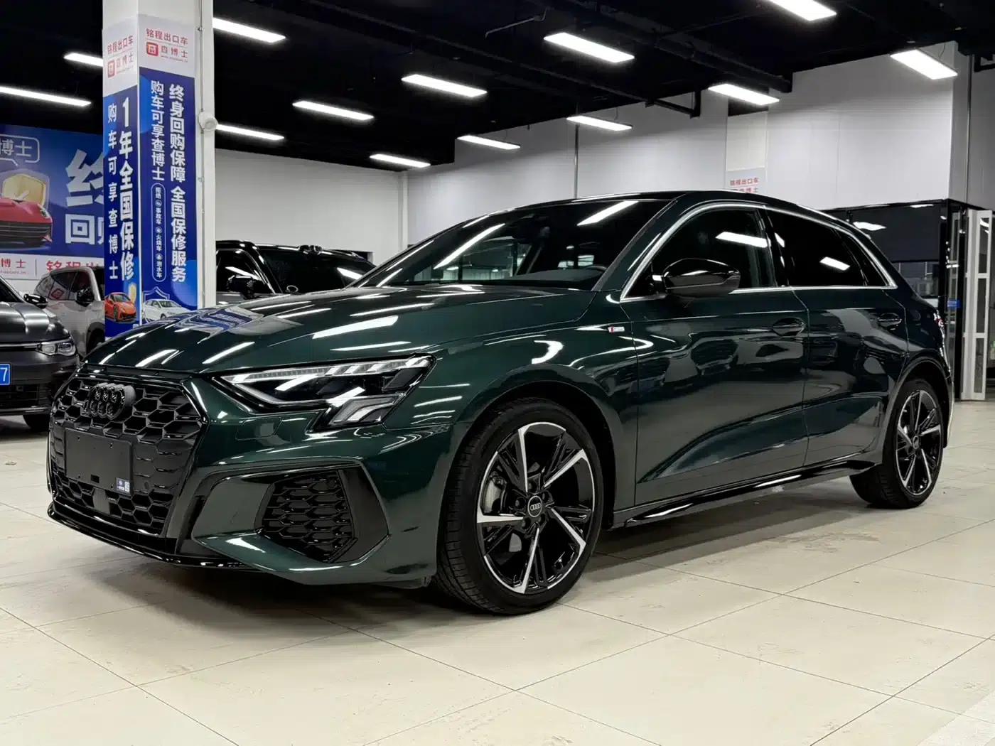 Audi A3 2023 Sportback 35 TFSI Fashion Sport — миниатюра 1