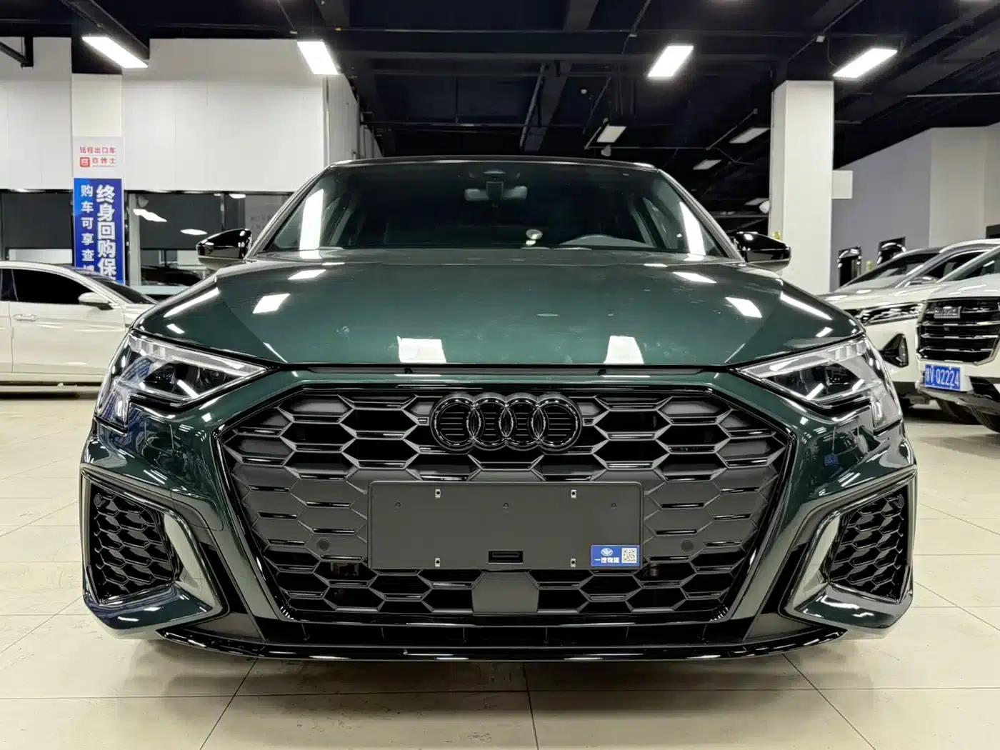 Audi A3 2023 Sportback 35 TFSI Fashion Sport — миниатюра 3