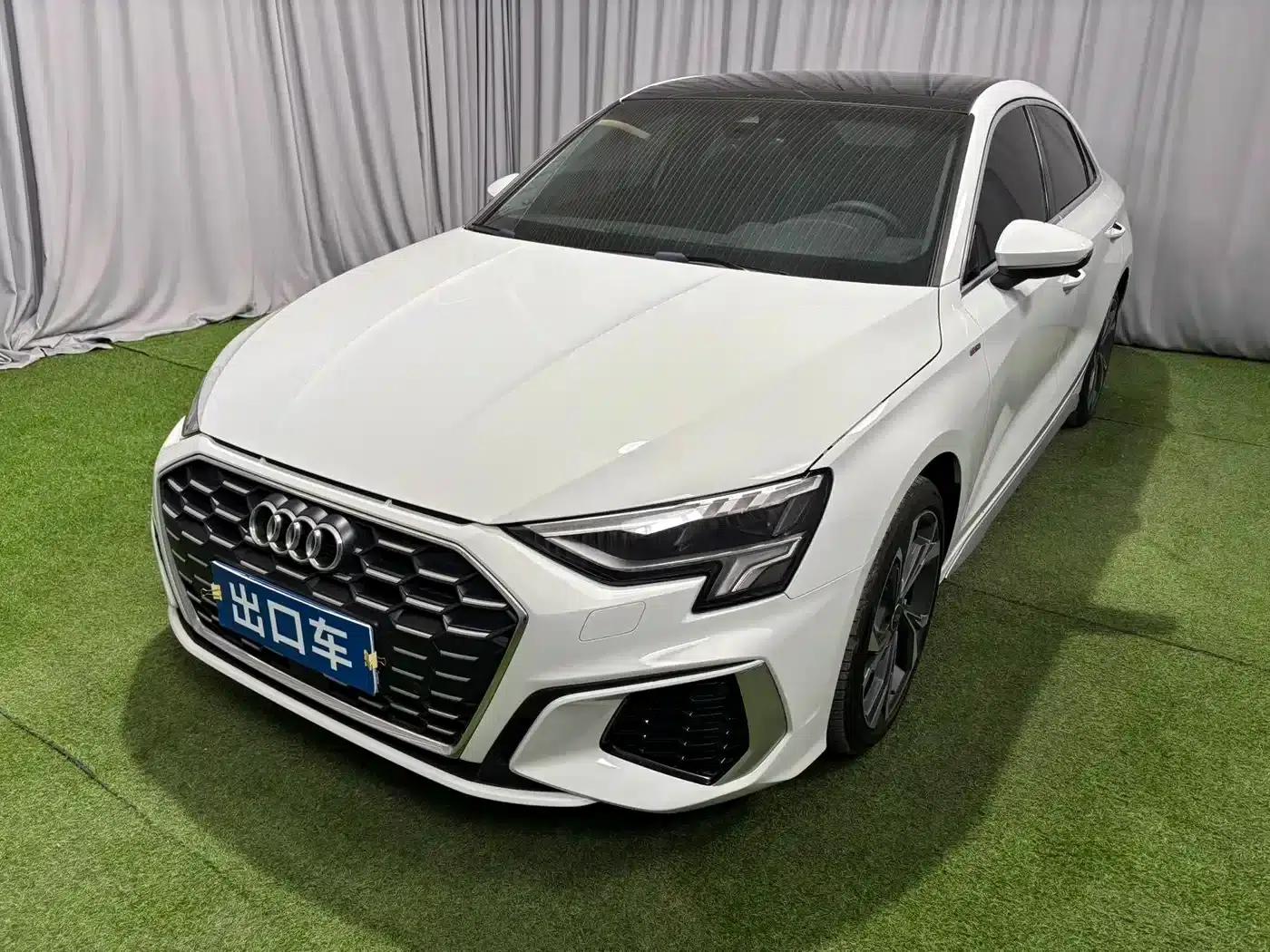 2022 Audi A3 A3L Limousine 35 TFSI Fashion Sport — миниатюра 1