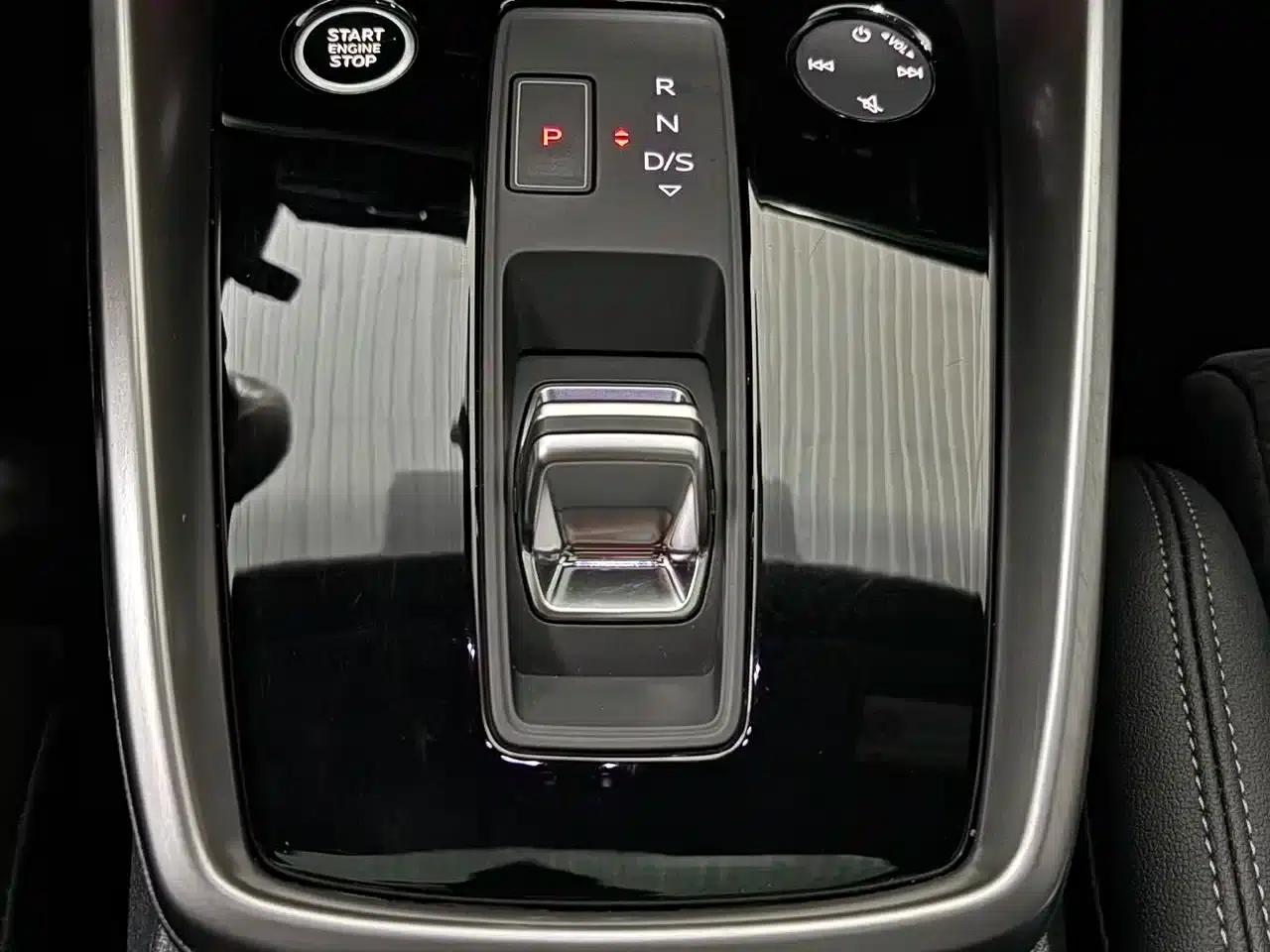 2022 Audi A3 A3L Limousine 35 TFSI Luxury Sport — миниатюра 16