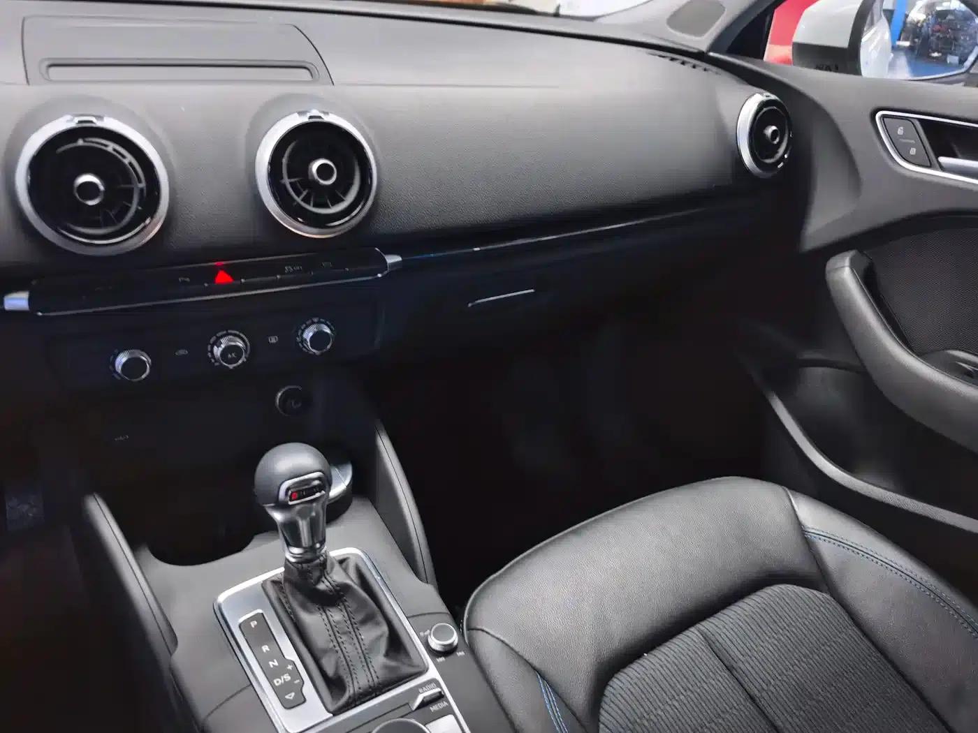 Audi A3 2019 Sportback 35 TFSI Fashion Edition (China VI Emission Standard) — миниатюра 8