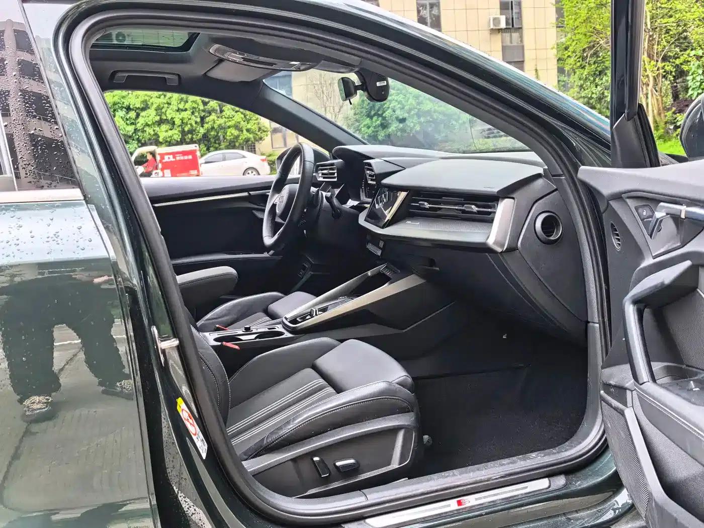 Audi A3 2021 Sportback 35 TFSI Fashion Sport — миниатюра 20