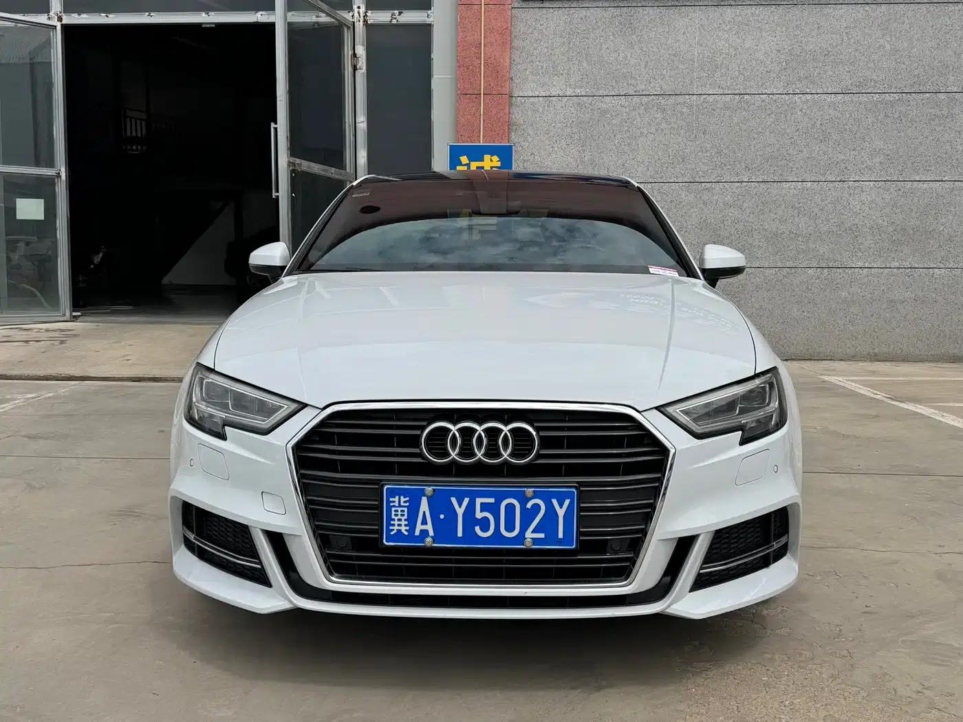 Audi A3 2019 Limousine 35 TFSI Fashion Edition (National V Emission Standard) — миниатюра 2